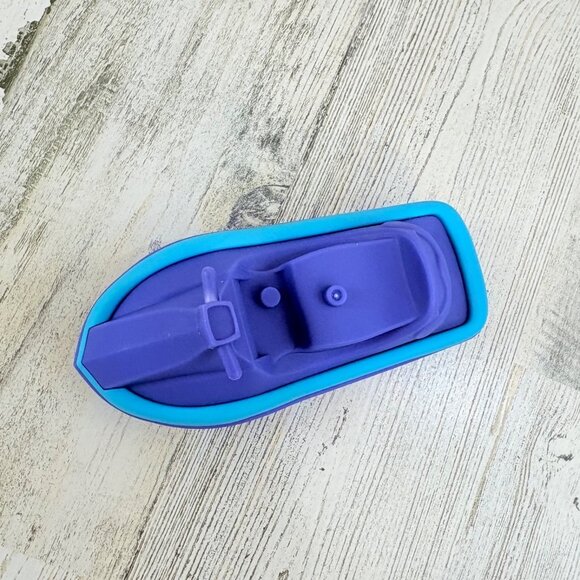 Bluey SET of 2 Jet Ski Watercraft Beach Pool Water Sea Doo Boats Blue Figure NEW - Picture 4 of 13